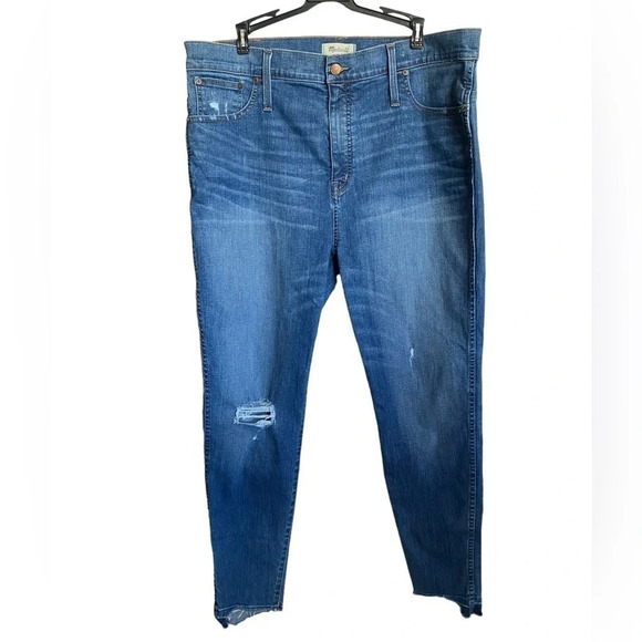 Madewell 10" High-Rise Skinny Jeans:
Drop Step-Hem Edition - Picture 4 of 9